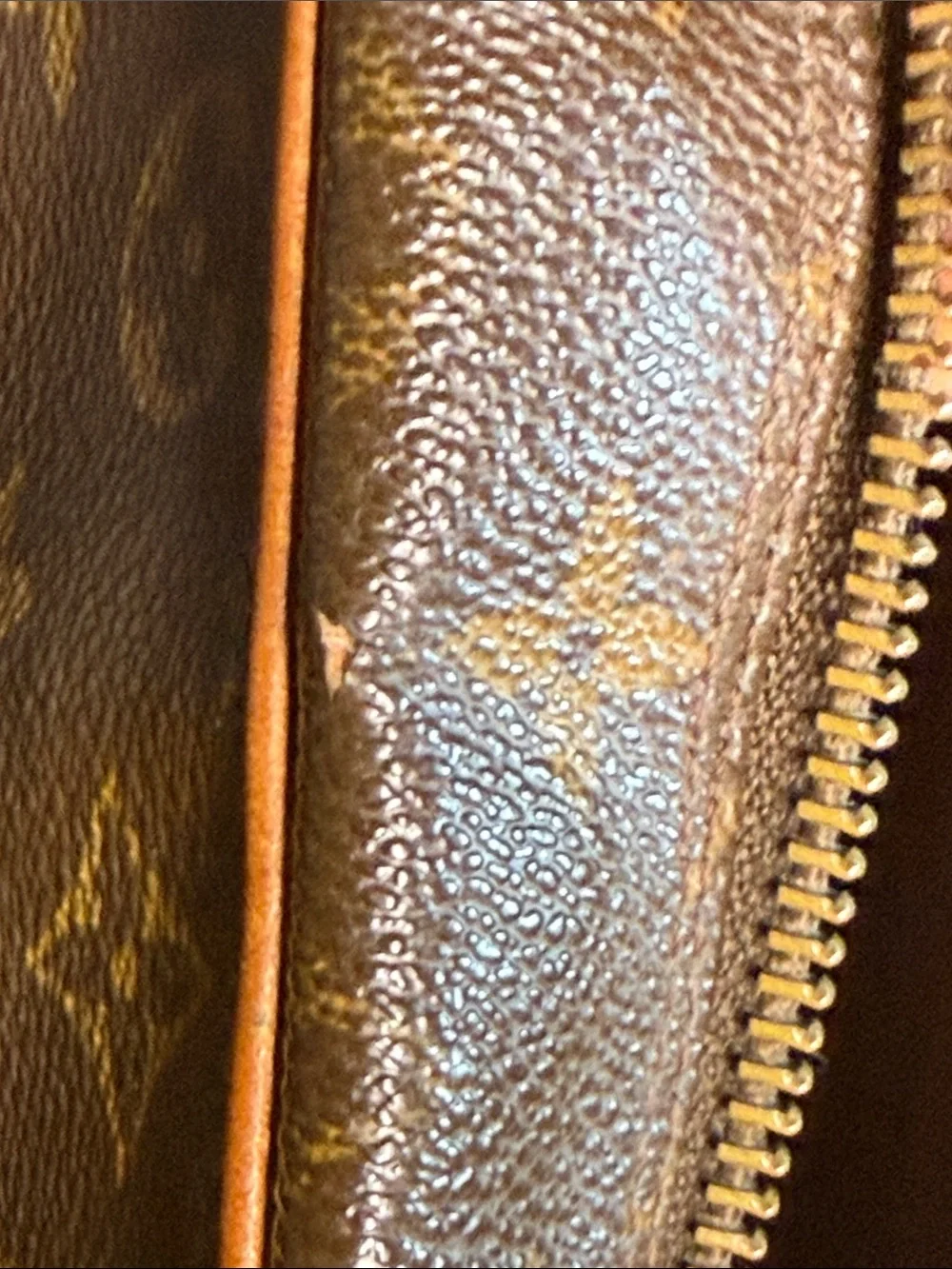 80’s Vintage Louis Vuitton Trocadero 27 Brown Monogram crossbody Bag